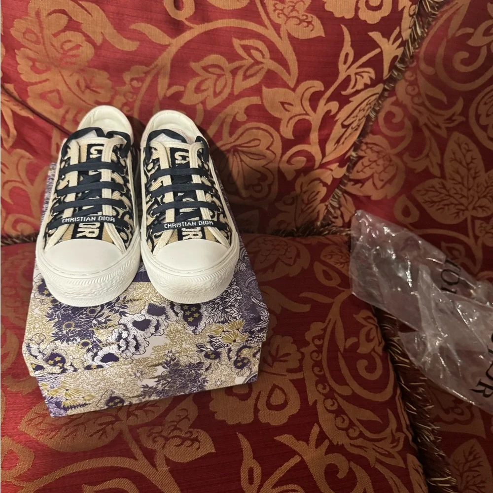 Dior Walk n Dior Sneaker - Picture 2 of 7